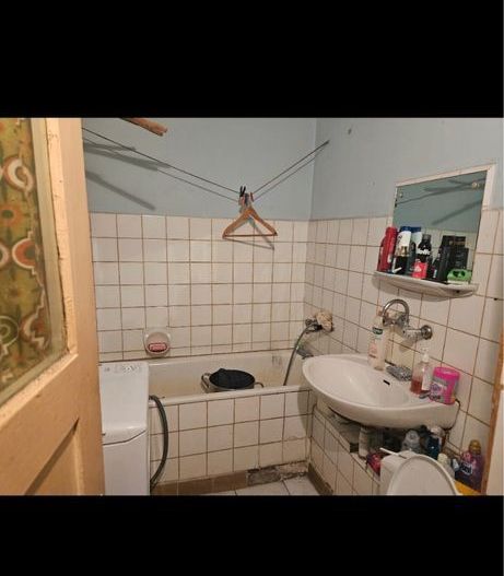 Vand apartament cu 3 camere in Carpati 2 - Poză 2