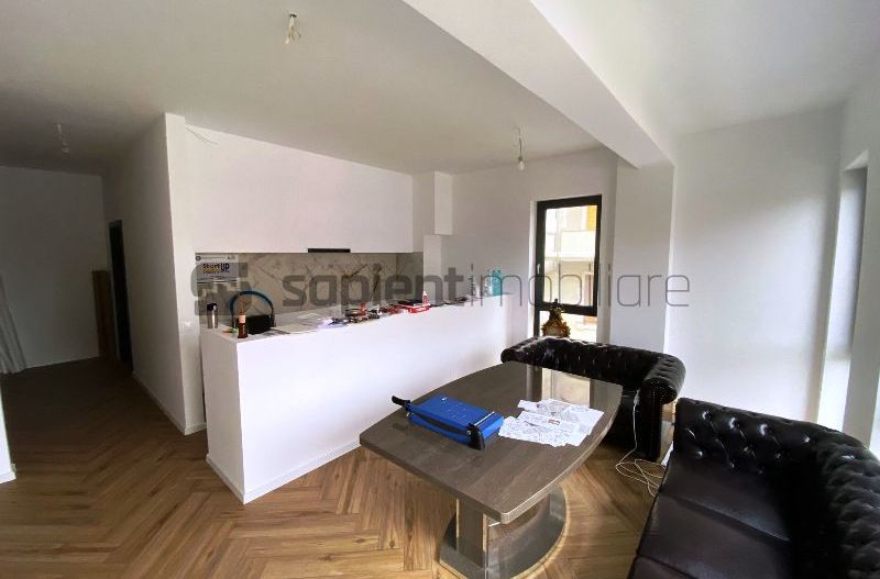 Ap.cu 3 camere central Crisana Residence - Poză 2