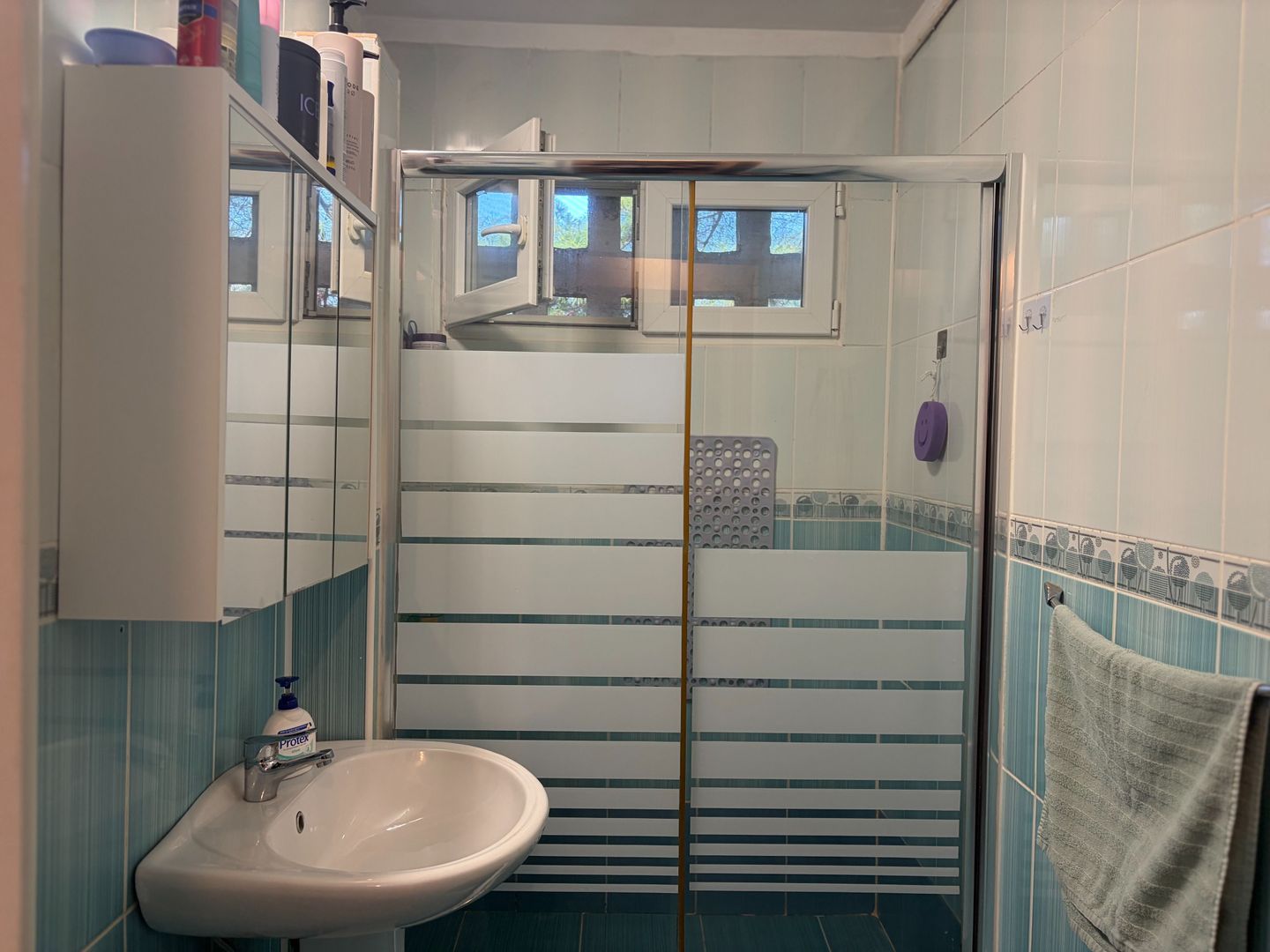 Apartament cu trei camere, zona Straduintei, 95.000€ negociabil - Poză 9