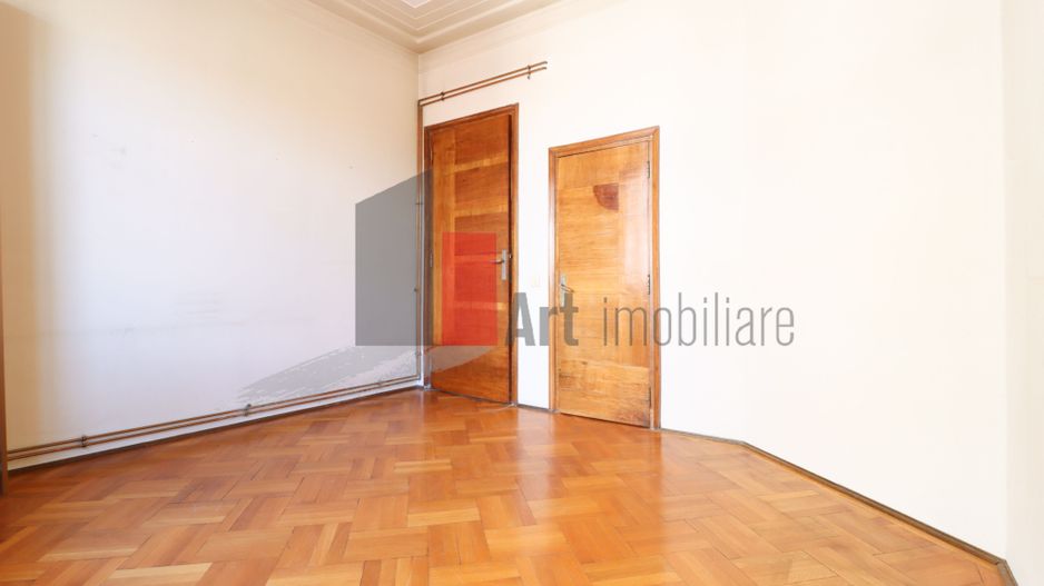 Apartamentul "DEKORA", bloc Art Deco, interior compartimentat de exceptie - Poză 6