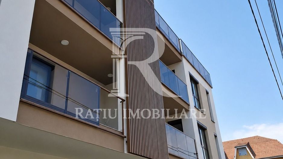 Apartament Premium cu 3 Camere | 2 Băi | 2 Terase | Lift | Oradea - Poză 3