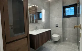 Jumatate din vila in zona Floreasca - Poză 18