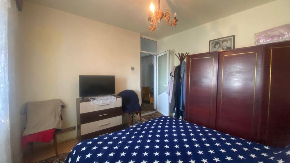 Vanzare apartament cu 3 camere , decomandat in Targoviste- Micro 12 - Poză 5