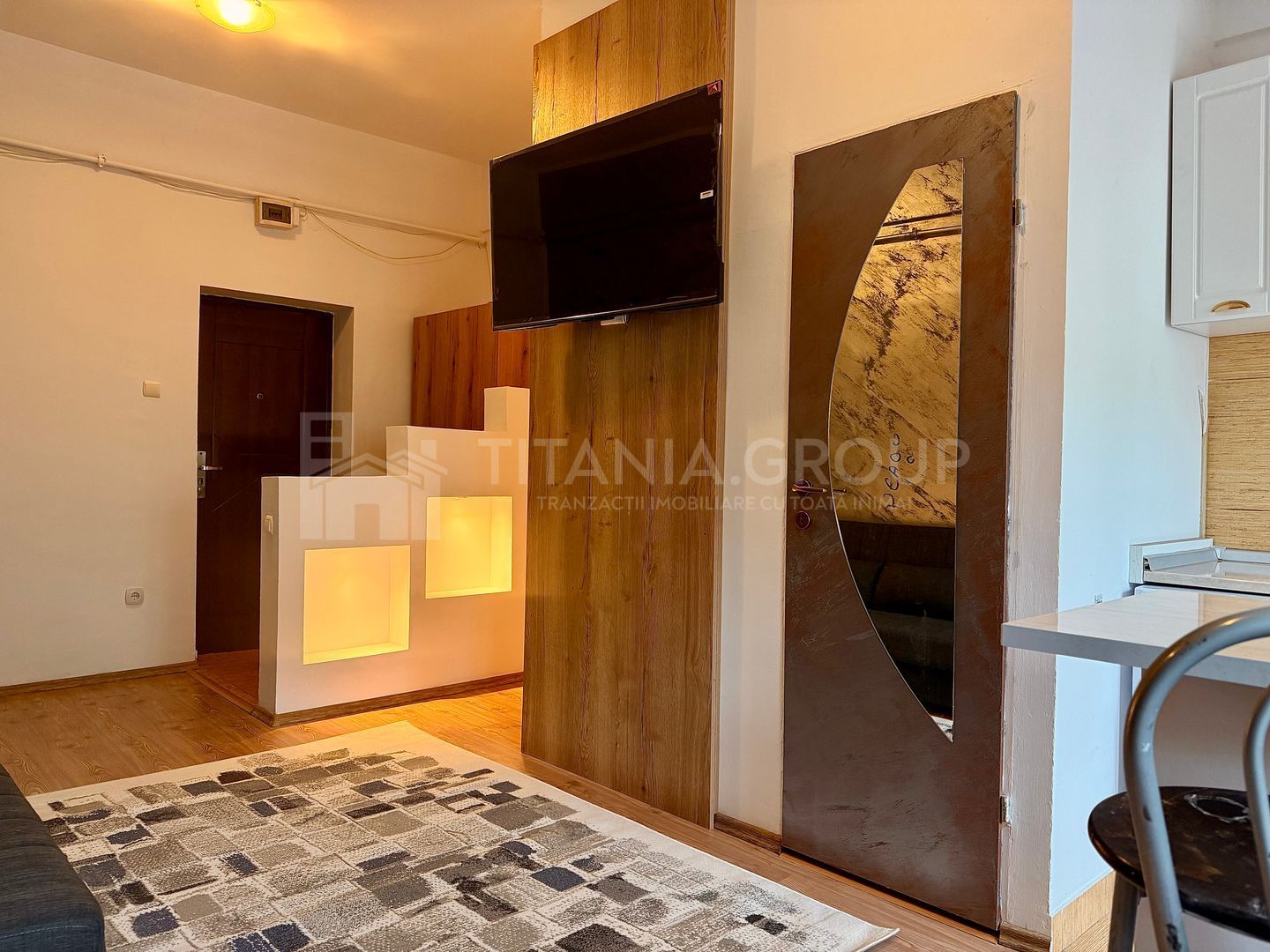 Garsoniera cocheta, mobilata si utilata - langa Afi Mall - Poză 2