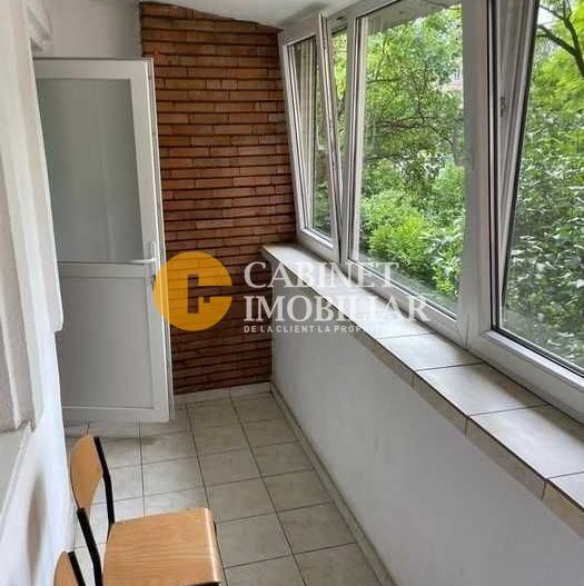 Vinzare apartament 2 camere Arcu Iasi - Poză 4