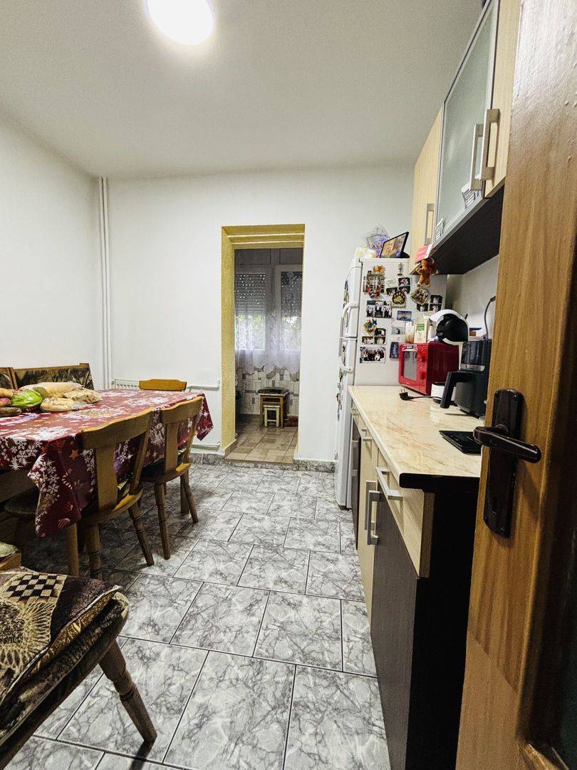 Apartament decomandat, tip PB, 2 camere, Velența - Poză 2