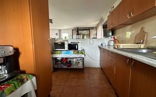 Casa cu 4 camere de vanzare in Iris - Poză 3