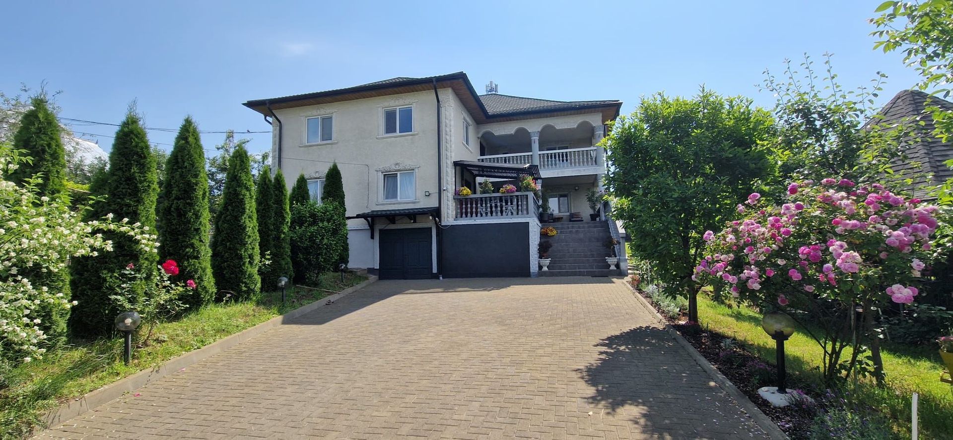 SE VINDE -proprietate cu posibilitati multiple în Fălticeni - Poză 1
