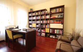 O casa deosebita cu Piscina - Poză 6