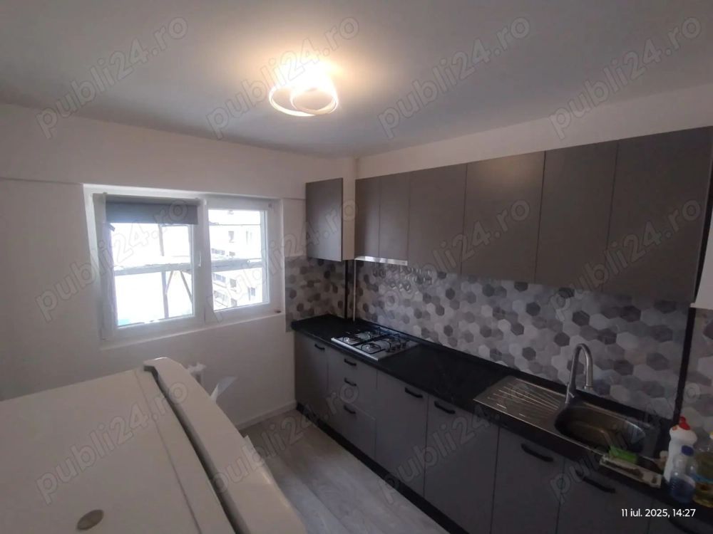 Apartament 2 camere Delfinului, renovat complet, lângă Mega Mall - Poză 3