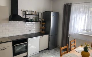 Casa renovata 250 mp utili si teren 935 mp in zona centrala Cisnadie - Poză 15