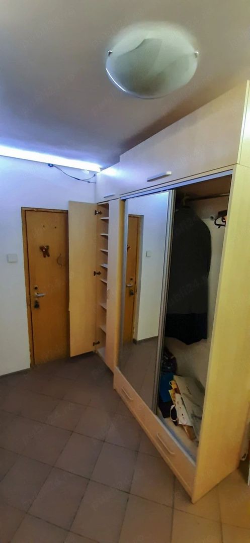 Apartament 3 camere de vanzare, parcare, boxa, bloc reabilitat-13 Septembrie - Poză 4