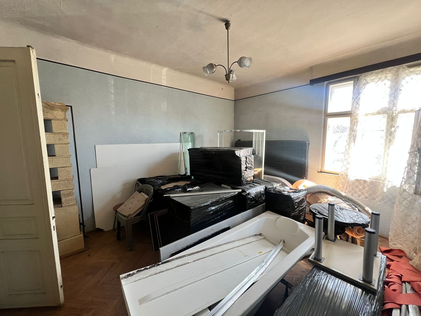 Casa renovabila | 100mp + 300mp curte individuala | Dambul Rotund - Poză 10