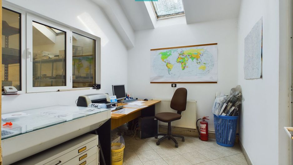 Clădire cu destinație comercială în Grădiște - Poză 4