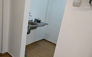 Închiriez apartament 2 camere, nemobilat, ultracentral - Poză 7