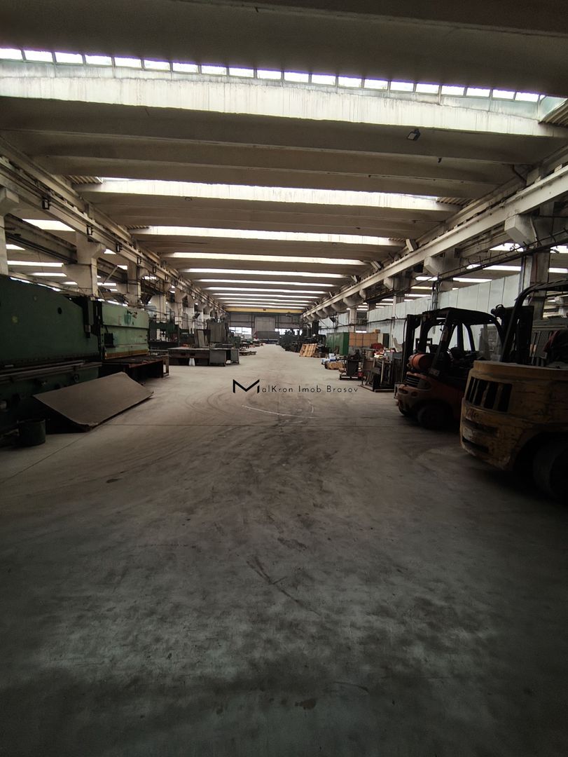 Spatiu de productie 11066 mp Noua si birouri 1200 mp - Poză 1