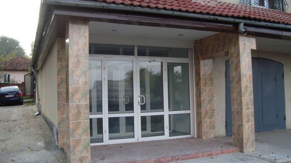 Vânzare oficii la parter, 200mp, perfect pentru magazin, atelier, frizerie, salon cosmetologic, masaj, dentist - Poză 1