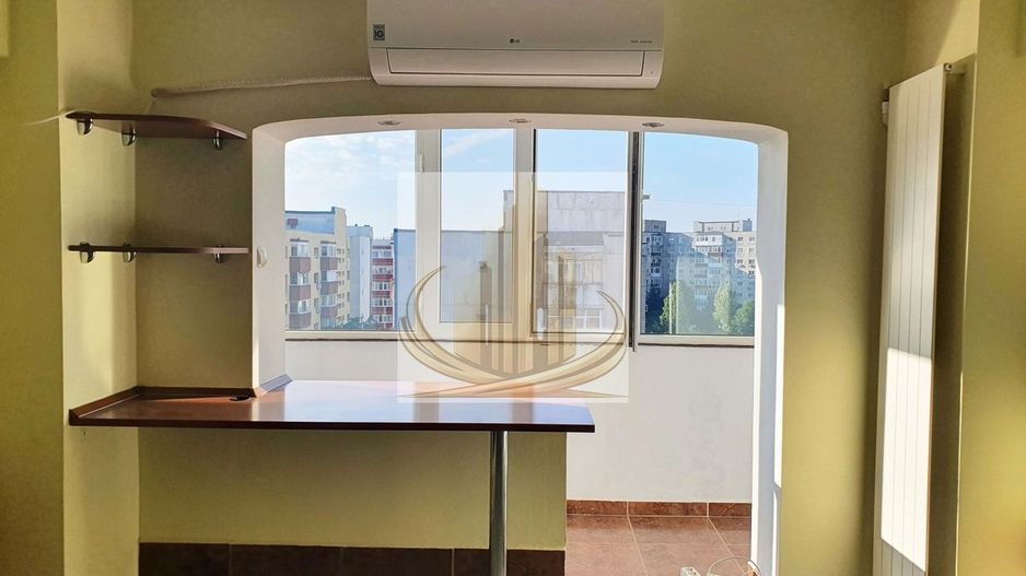 Apartament 2 camere semidecomandat cu parcare de resedinta - Poză 1