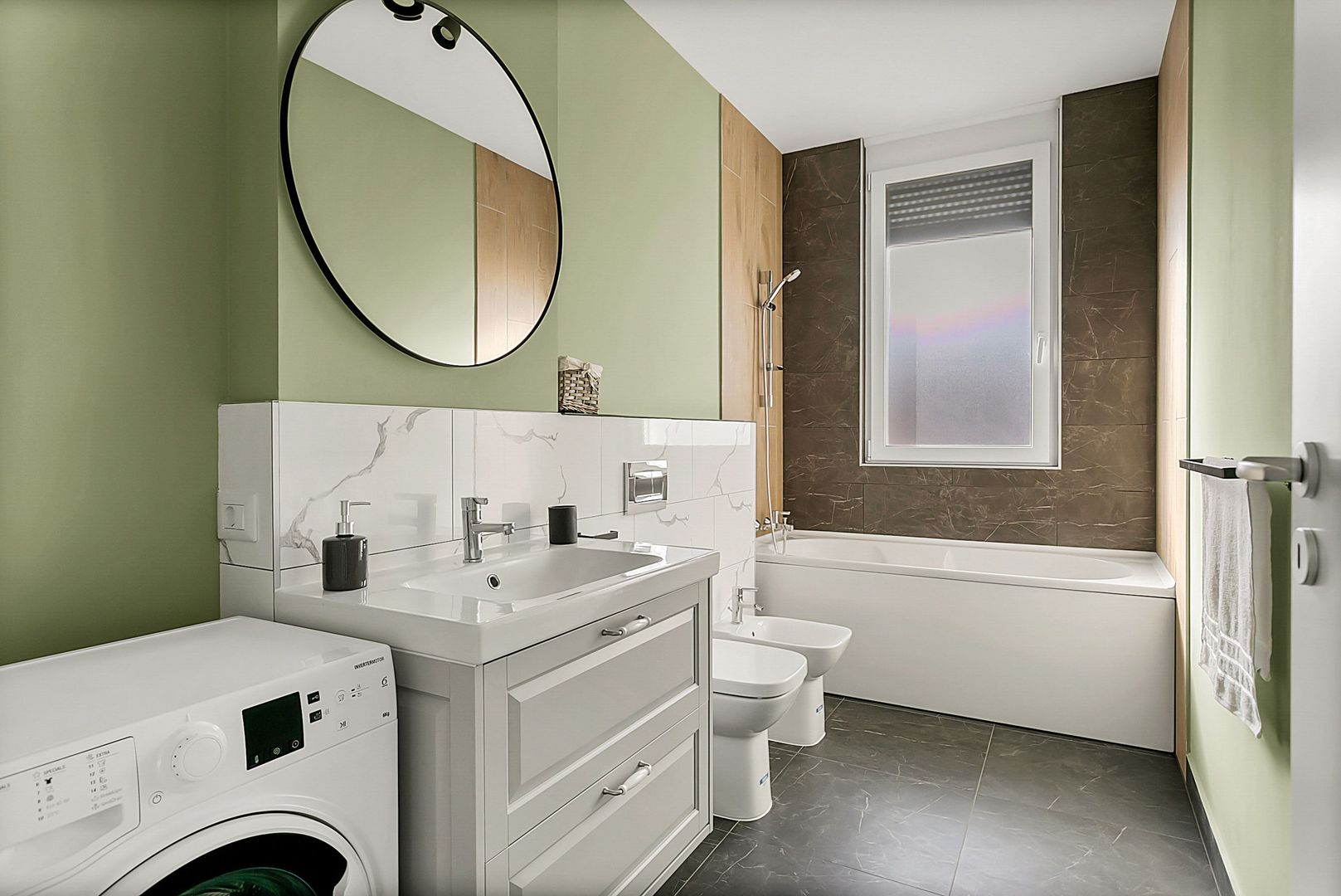 Apartament ARED, mobilat si utilat cu 3 camere DOAR 2 DISPONIBILE - Poză 2