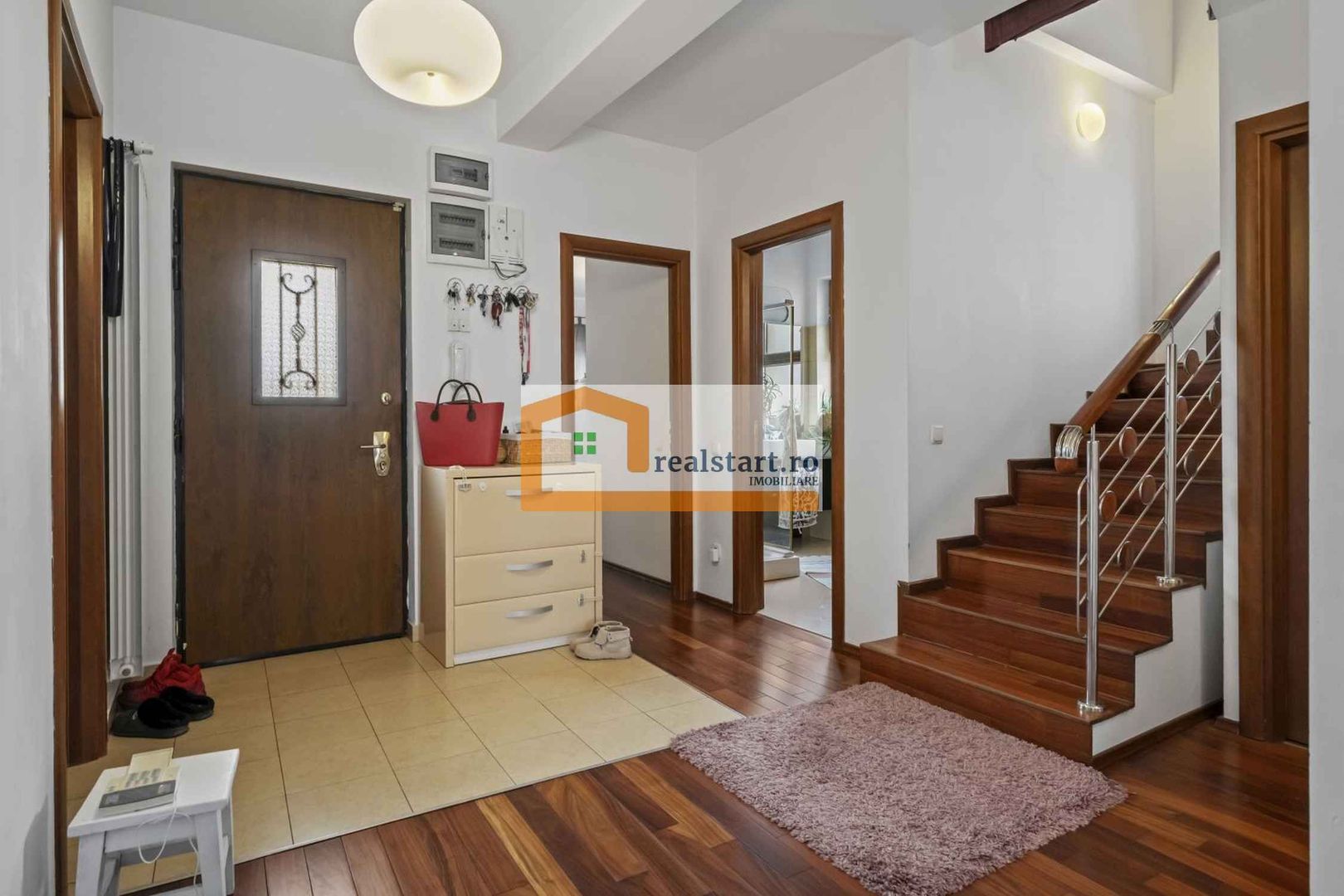 Langa Padurea Corbeanca, P+M, teren 780mp, terasa 35mp, mobilata&utilata - Poză 4