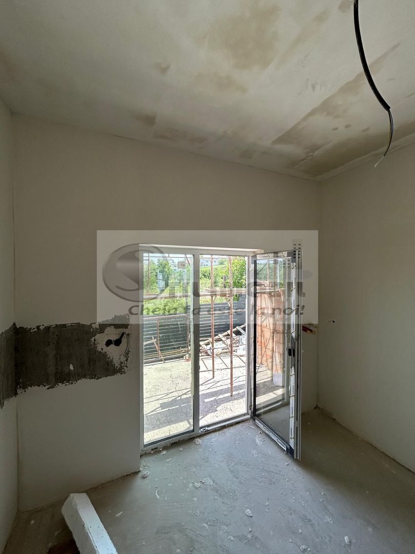 Casă tip duplex în Rediu - 155.000 euro - Poză 9