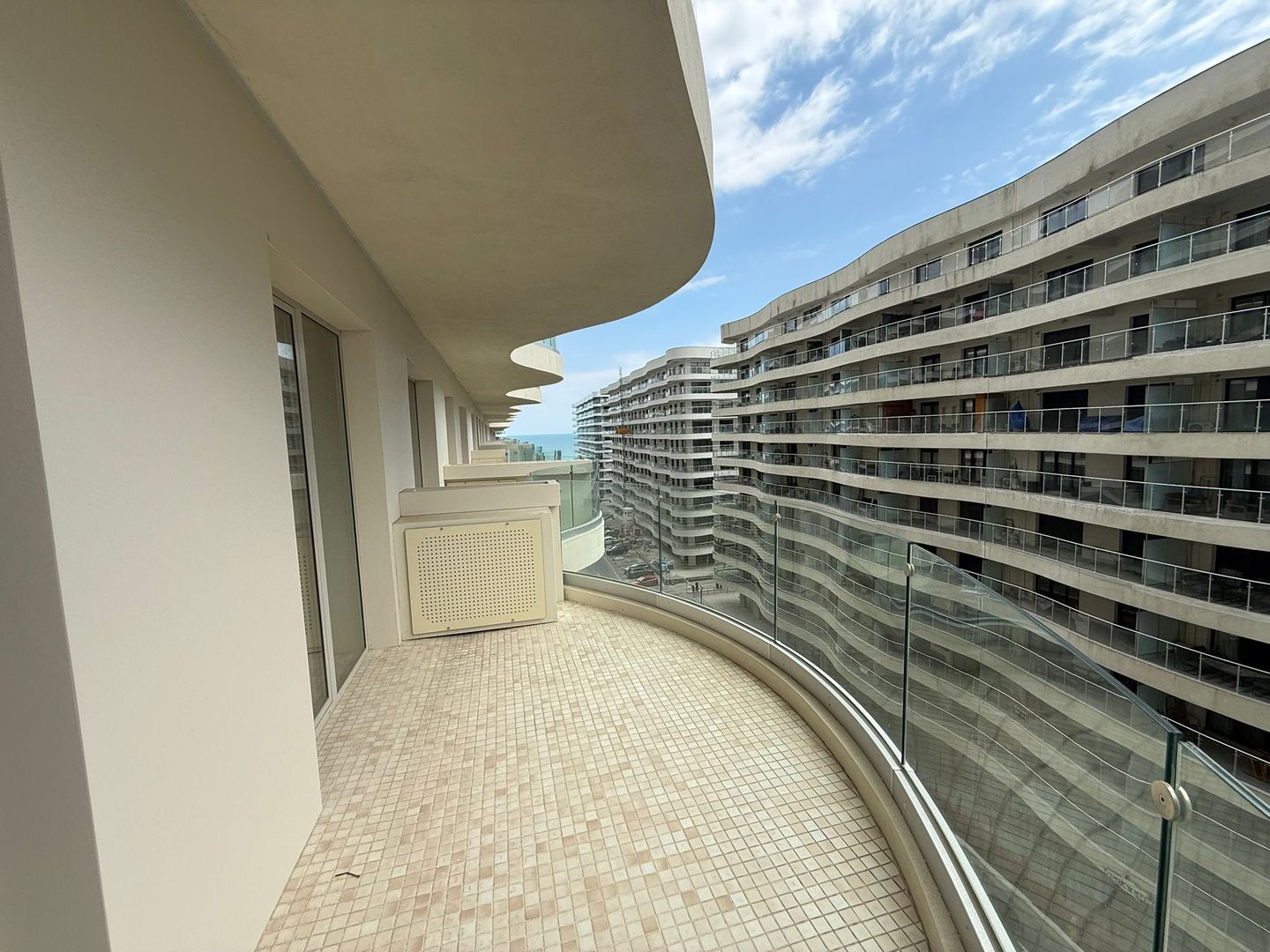 Apartament 2camere de vanzare in Hotel 5 stele -Mamaia - Poză 5