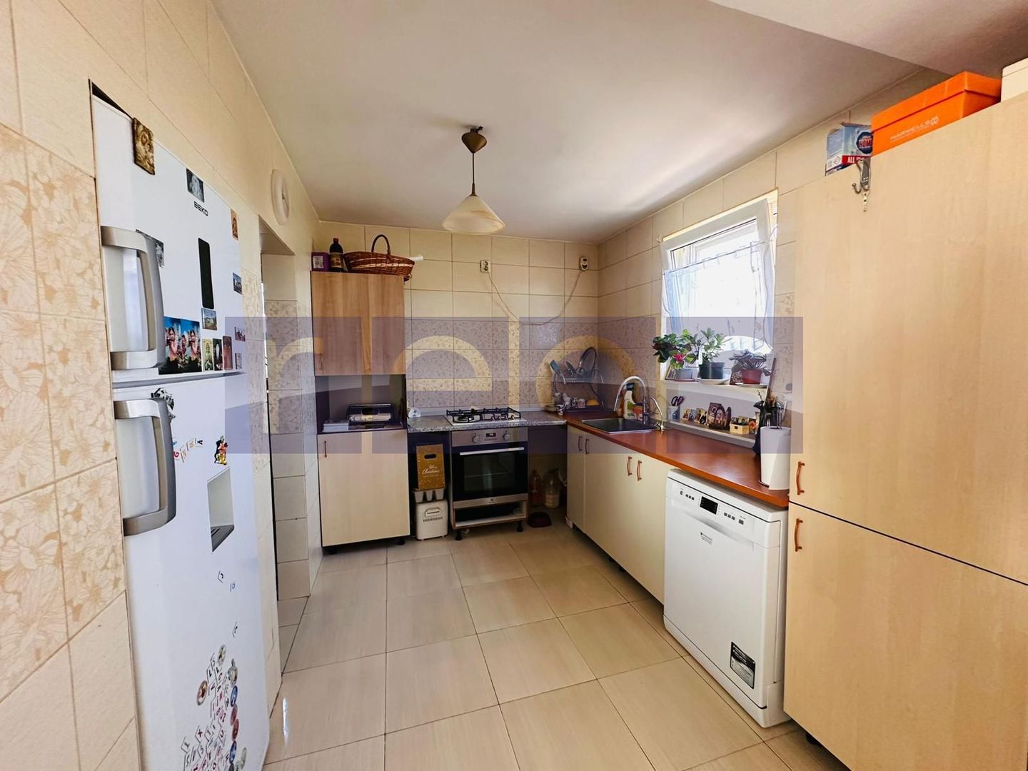 2 CASE DE VANZARE | CREVEDIA | 8 CAMERE - Poză 4