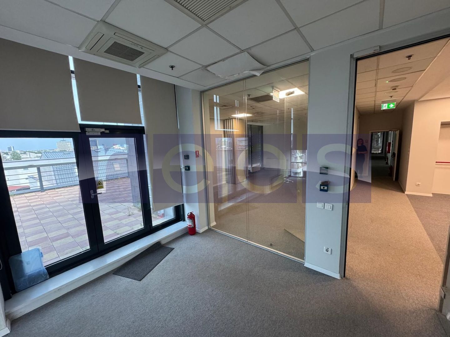 SPAȚIU BIROURI DE ÎNCHIRIAT IN ZONA PREMIUM + PARCARE + ROOFTOP - Poză 3