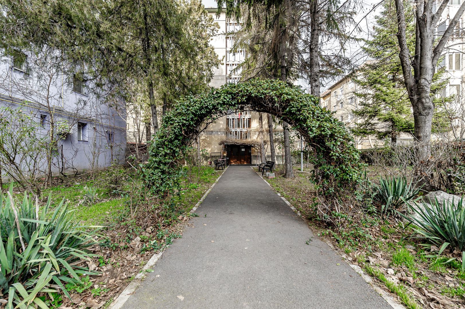 VÂNDUT! Garsonieră confort 1, parter înalt. Str Avrig. - Poză 6