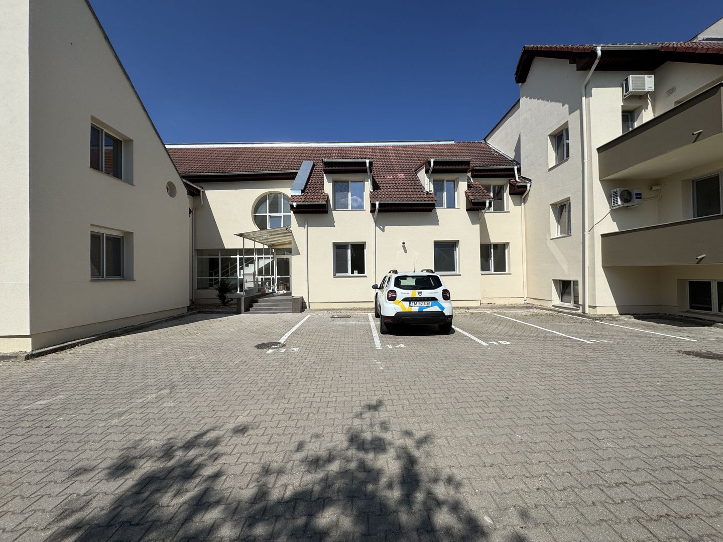 Apartament nr.16 cu 2 camere, boxa si parcare incluse in pret - Poză 21