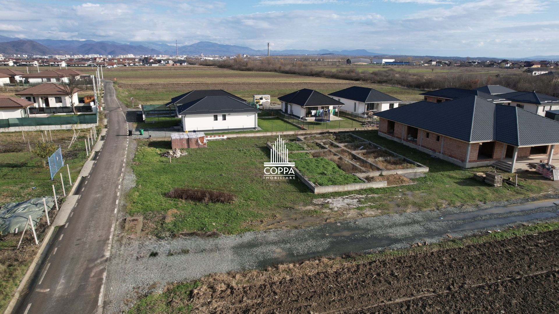 Casa la roșu 242 Mp Utili / Sat Săsar - Poză 4