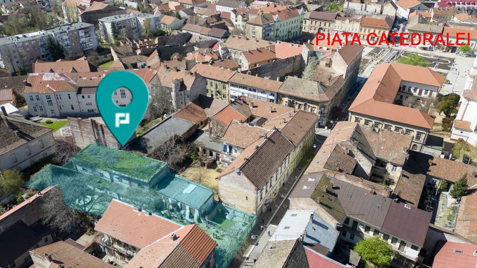 Teren ultracentral 1200mp și construcții - Poză 1