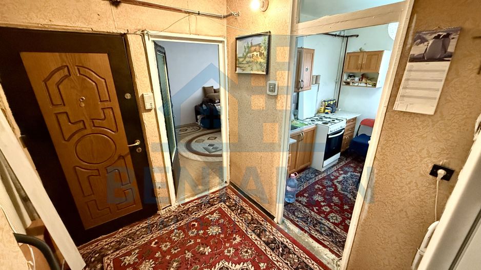 2 decomandate - etaj 3 - 53mp - teava de gaze - 1981 - Rovine - Iorga - Poză 7