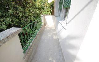 Spatios si renovat - Poză 4