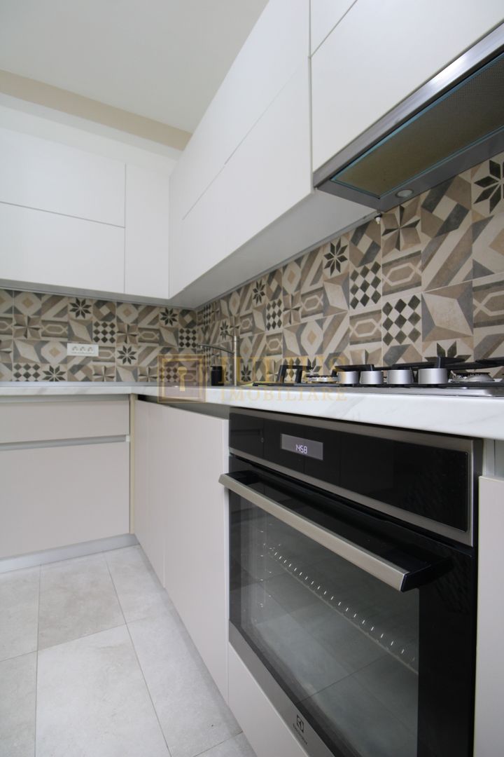 Zona Cora - Dumbravita, 5 camere + 2 bai. - Poză 8