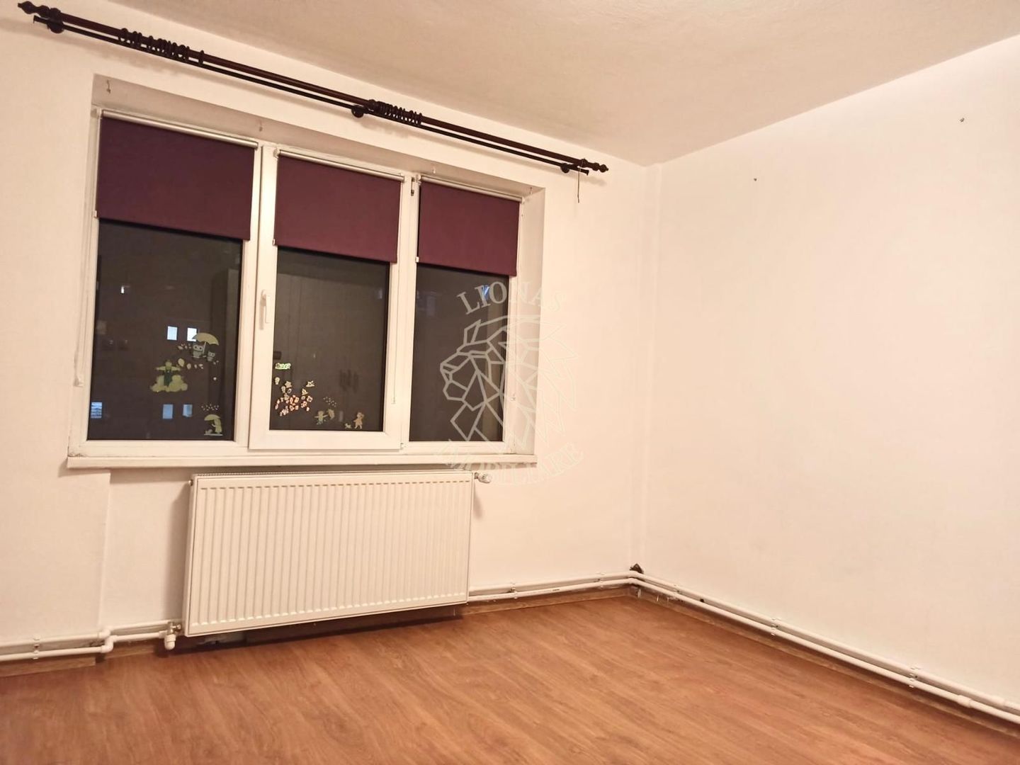 Apartament decomandat 3 camere 68 mp+balcon-parcare-Imparat Traian - Poză 3