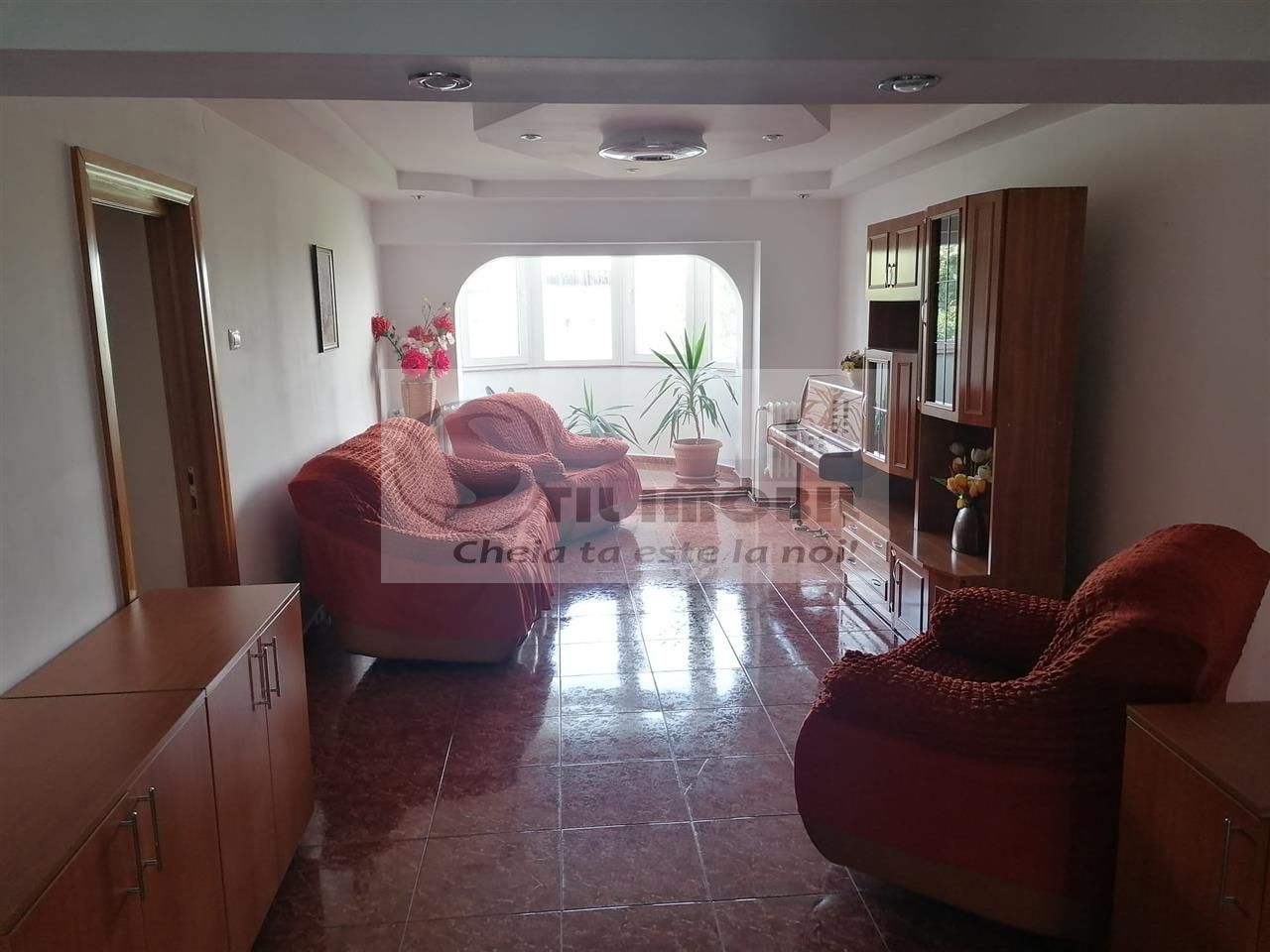 Apartament 4 camere - Zona Rond Vechi - Cug - 650 Euro - Poză 1