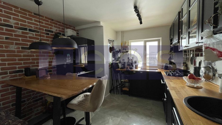 DE VANZARE APARTAMENT RENOVAT  3 CAMERE - PARCARE-  LUJERULUI - Poză 5