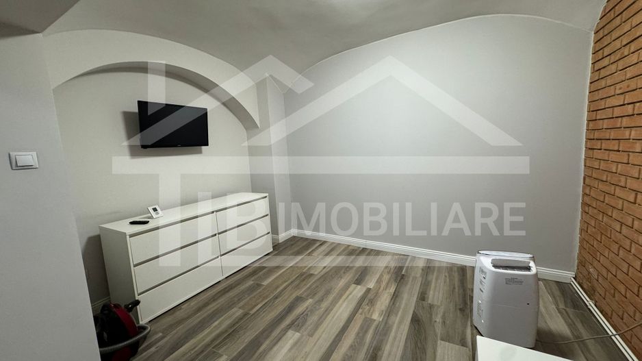 Apartament cu 2 camere, 45mp, Zona Central - Poză 4