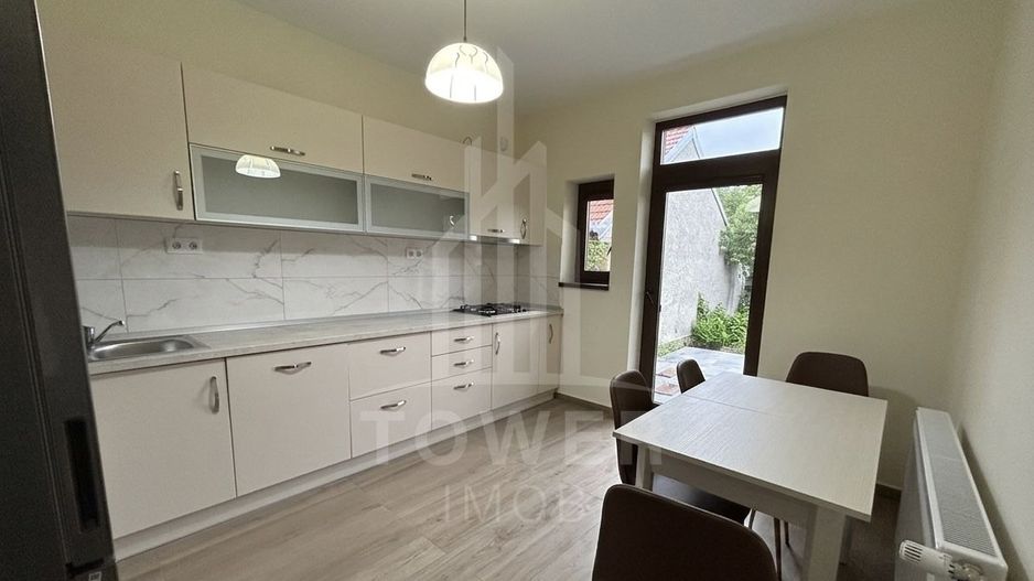 Casă de închiriat curte proprie, subsol pod, garaj - Central - Poză 5