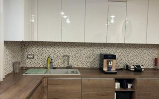 Inchiriere apartament 3 camere lux - 1 Mai - Poză 2