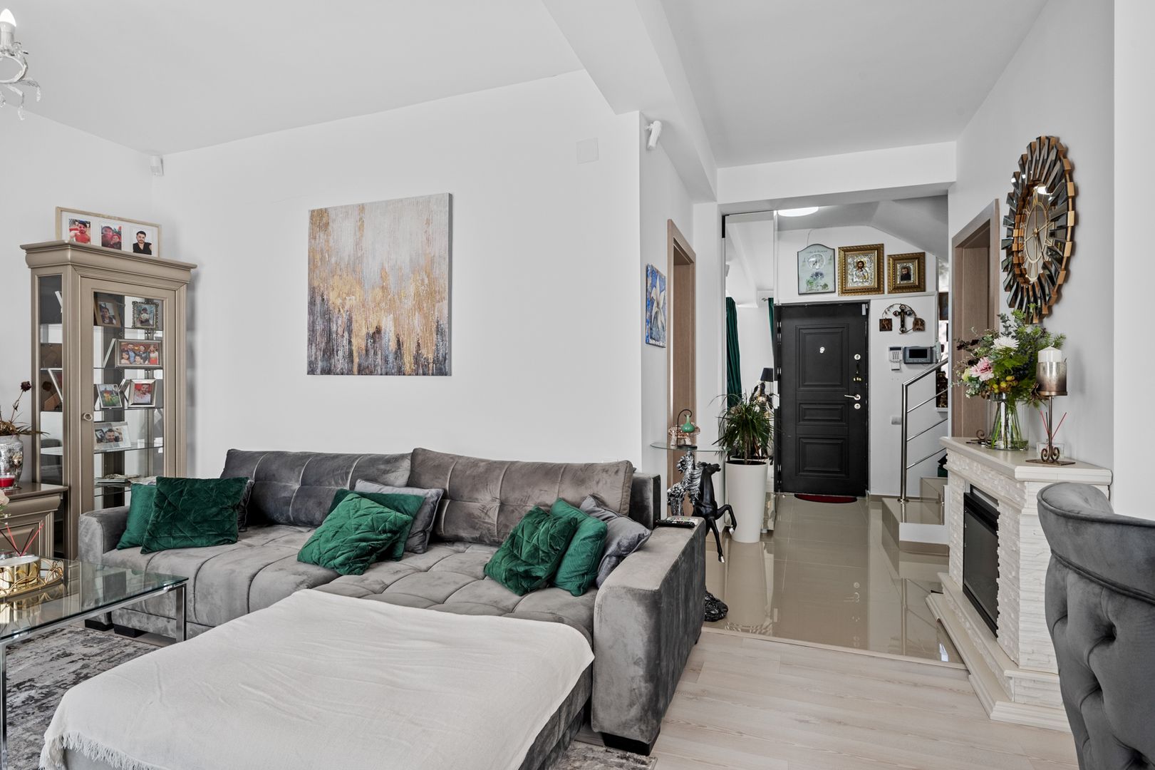 Proprietate premium cu design elegant și multiple upgrade-uri - Poză 5