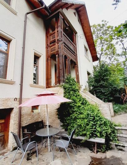 Casa 5 camere, D+P+M, ultracentral, zona deosebita, Campina, Prahova - Poză 1