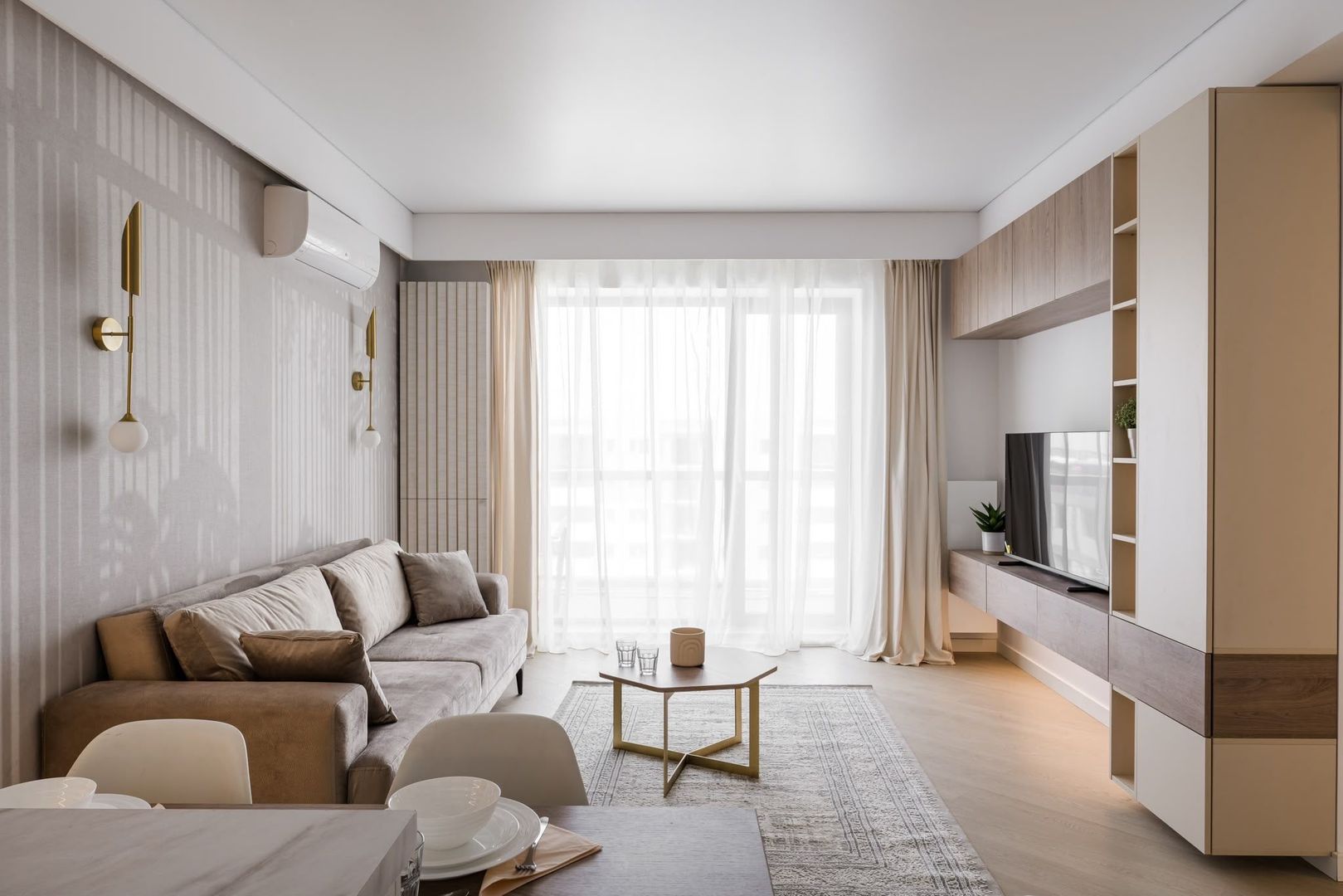 AP. 2 CAMERE- CORTINA NORTH, PARCARE INCLUSA, BOXA, CENTRALA PROPRIE - Poză 1