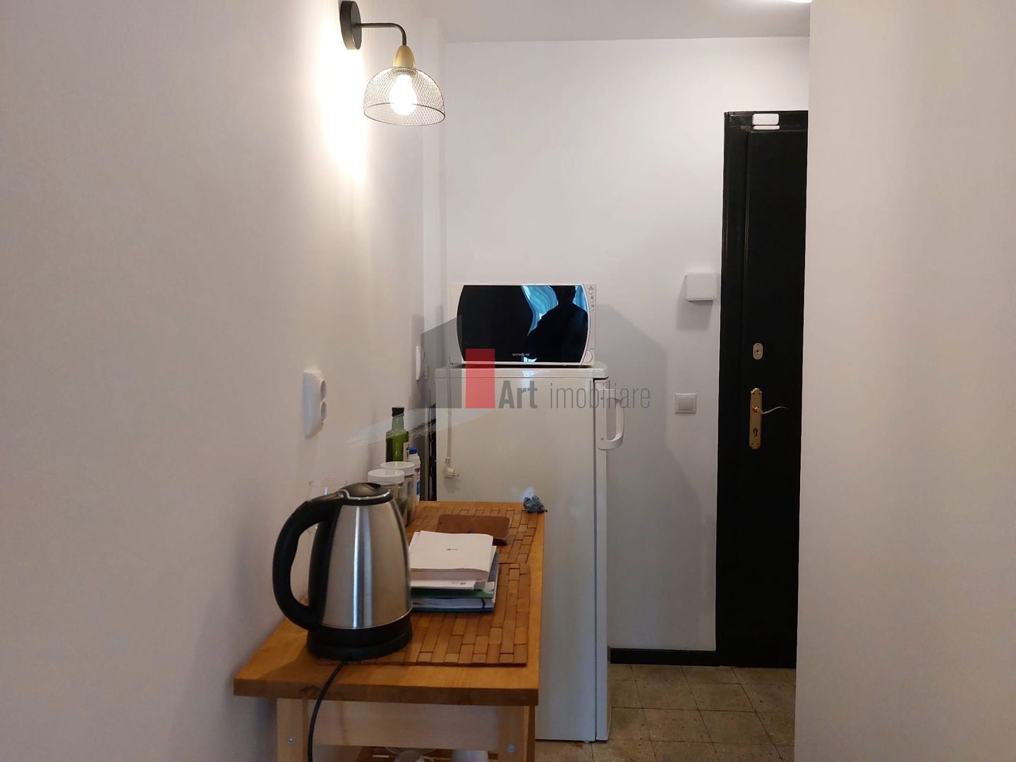 Garsoniera "VALENTA",  vedere "SPLENDIDA"  Piata Universitatii - Poză 14