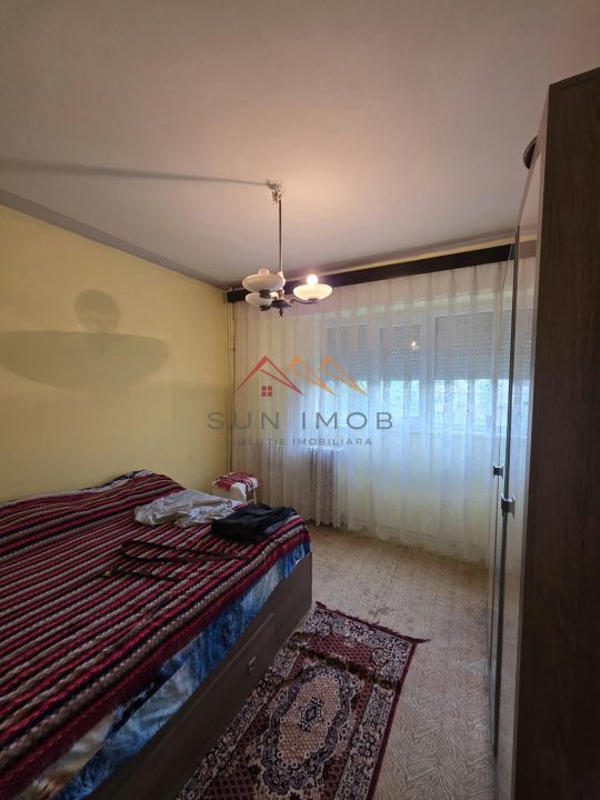 Apartament 3 camere, decomandat, centru, Ploiesti, Prahova - Poză 4