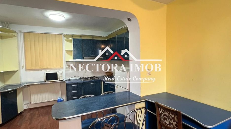 NECTORA IMOB-Apartament 2 camere, Blvd. Decebal, Etaj 1,Mobilat/Utilat - Poză 2