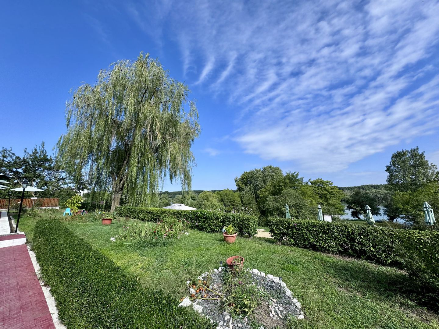 Hotel 20 camere Delta Dunarii 50 m deschidere teren 6000 mp acces auto - Poză 60