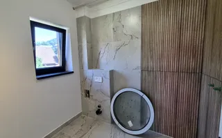 Apartament cu 4 camere 125 mp (4 garsoniere) la cheie + 60 mp pod - Busteni - Poză 12