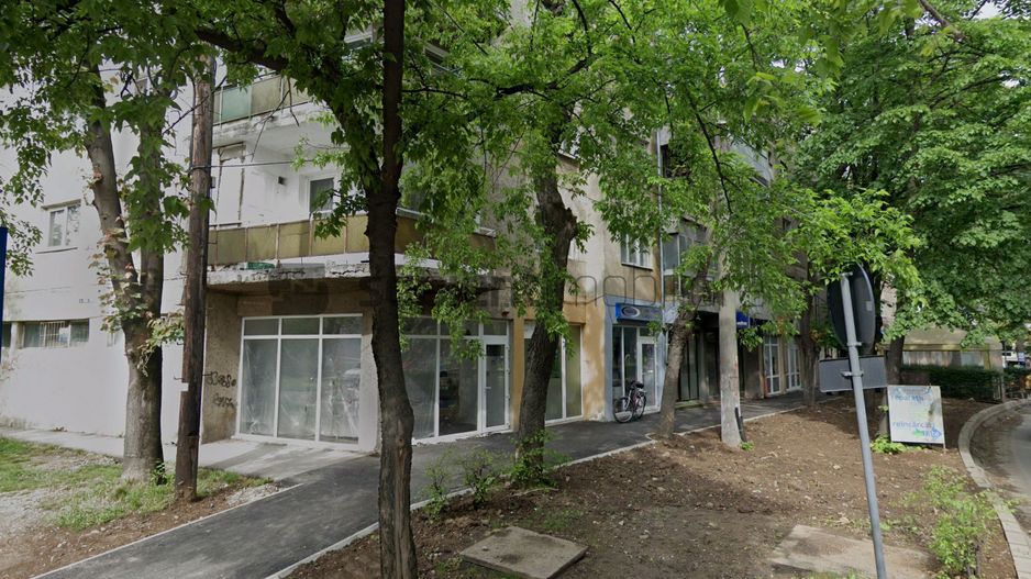 Sapient | Spațiu comercial _ Piața 22 Decembrie, Oradea - Poză 2